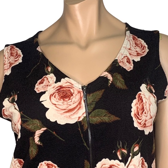 LulaRoe Sleeveless Top Pullover Size XL Roses Print Black and Pink - Picture 2 of 8
